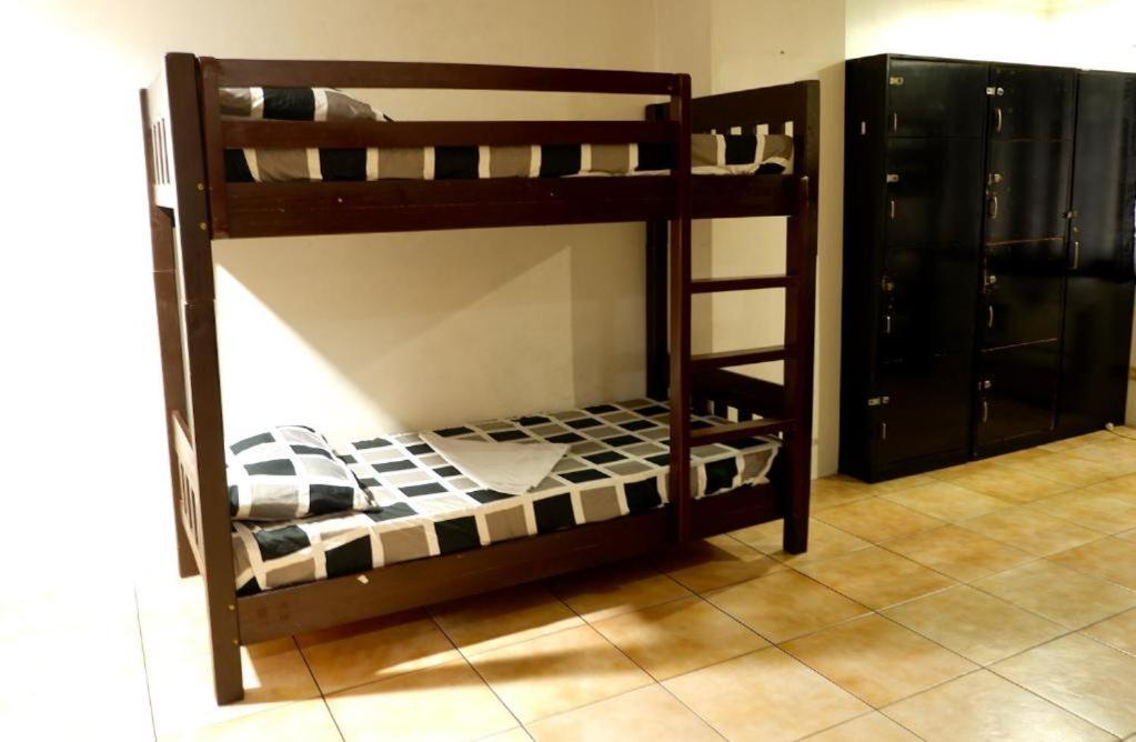 Makati Budget Hotel Makati City Exterior photo
